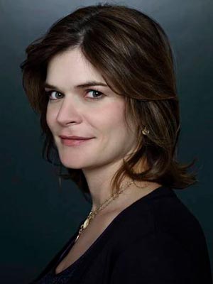 Бетси Брандт в роли Мари Шрейдер