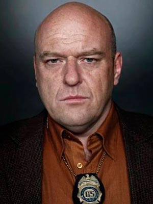 Дин Норрис в роли Хэнка Шрейдера